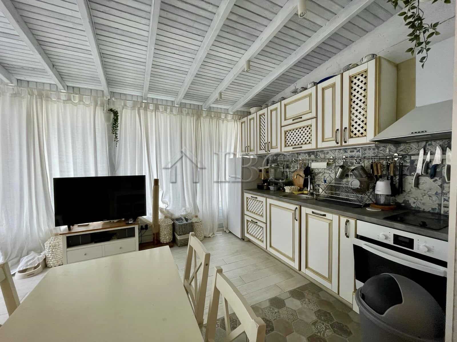 Bright kitchen in a 154 sq. m. apartment with 3 bedrooms and yard in Sun Gate, Sunny Beach.