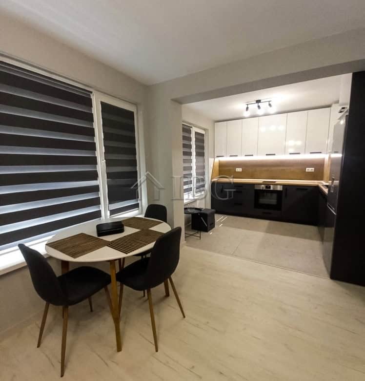 Furnished 1-bedroom apartment in Ruse city center, ideal for rent, featuring a cozy dining area and.