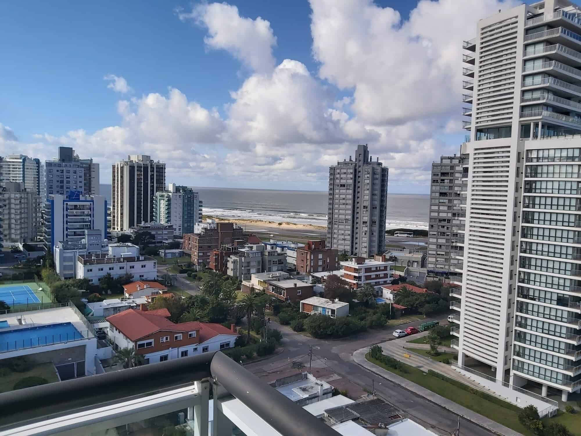 Apartment for sale with stunning ocean views in La Pastora, Punta del Este, Maldonado. Prime locatio.