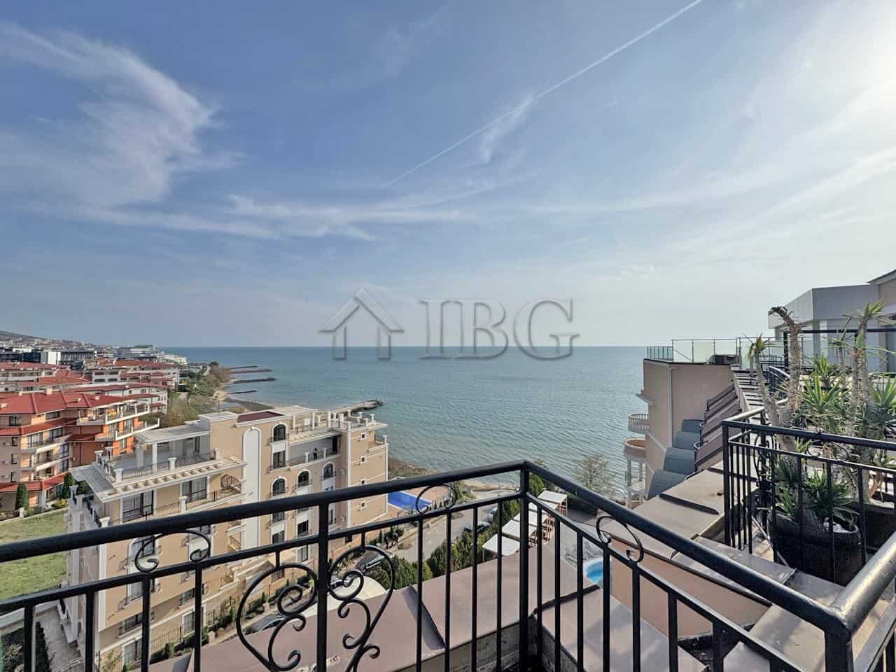 Beachfront 1-bedroom apartment with sea views at Grand Hotel Sveti Vlas. Perfect for seaside living.