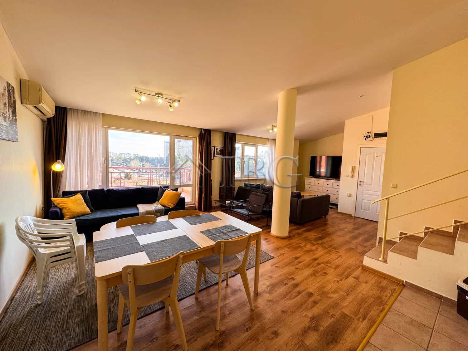 Spacious apartment with 2 bedrooms, 2 bathrooms, and stunning sea views in Green Fort, Sunny Beach.