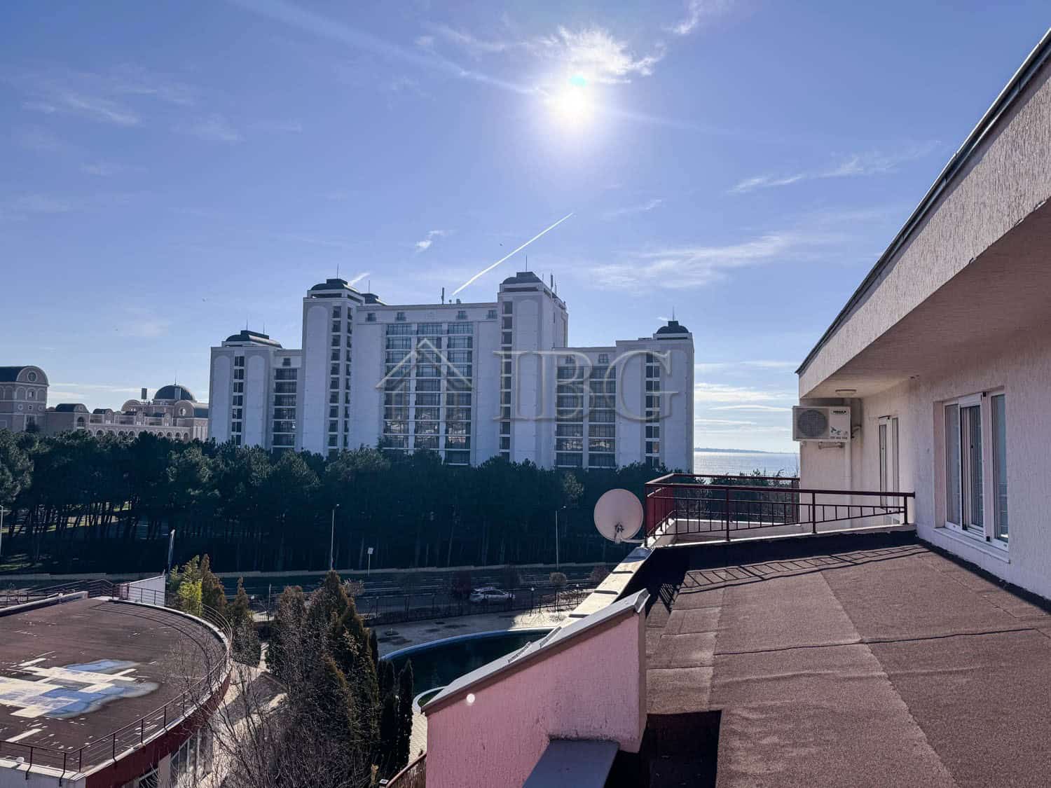 Modern apartment with sea views in Green Fort, Sunny Beach. Perfect for comfortable living and inves.