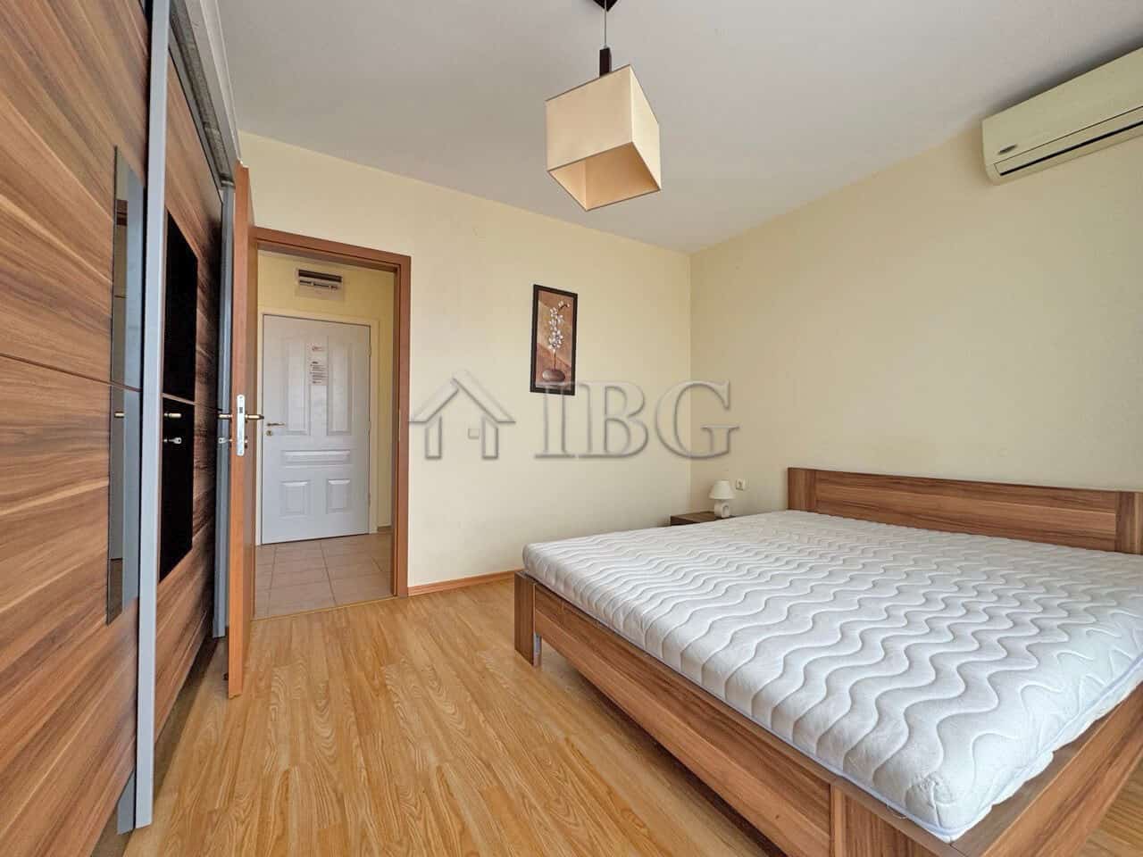 Bright furnished 1-bedroom apartment at Holiday Fort Golf Club, Sunny Beach, ideal for relaxing holi.