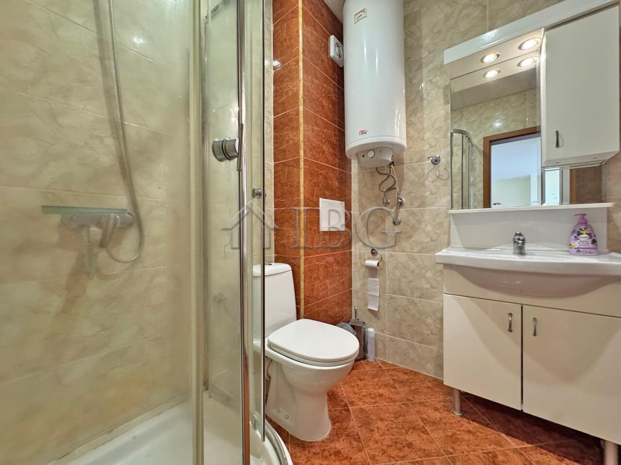 Bathroom of a furnished 1-bedroom apartment at Holiday Fort Golf Club, Sunny Beach.