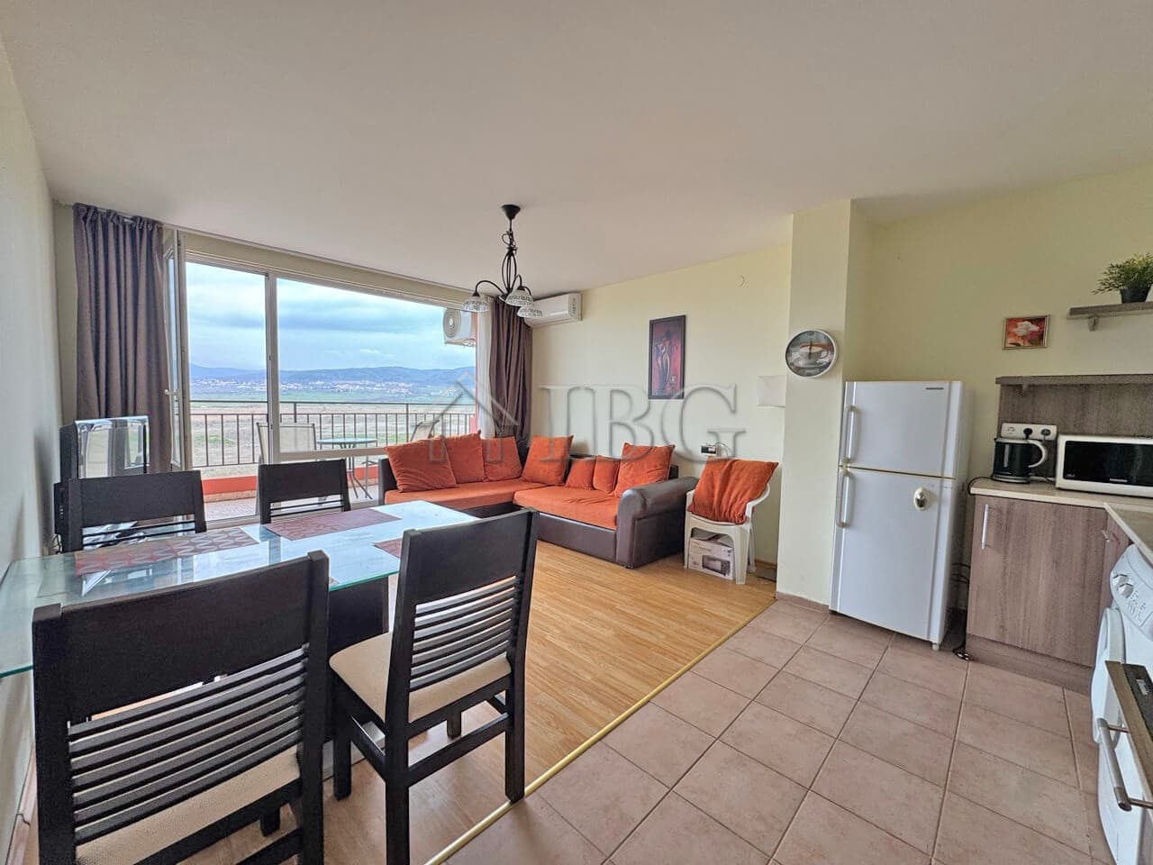 Furnished 1-bedroom apartment with sea views at Holiday Fort Golf Club, Sunny Beach. Perfect for hol.