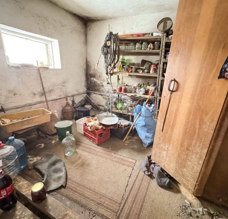 Spacious 3-bedroom house for sale in Shtraklevo Village, Ruse area, featuring a large garden and rus.