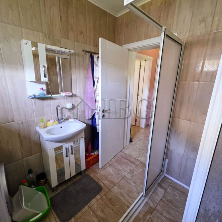 Small bathroom in a detached house with garden, close to Sunny Beach.