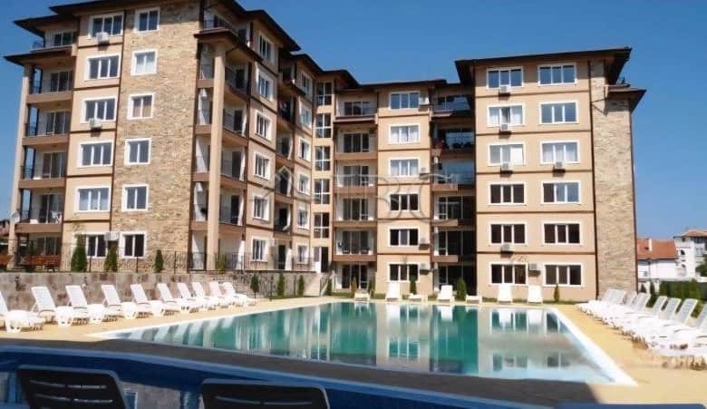 Apartment with one bedroom and pool view in Ravda Lifestyle 3.