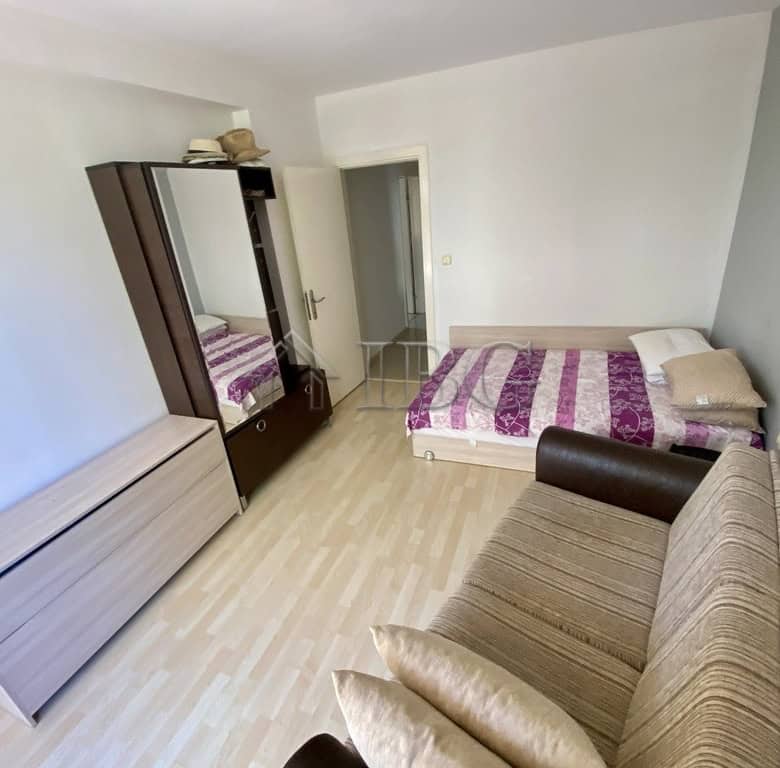 Bright interior of a two-bedroom apartment near the beach in Sveti Vlas.