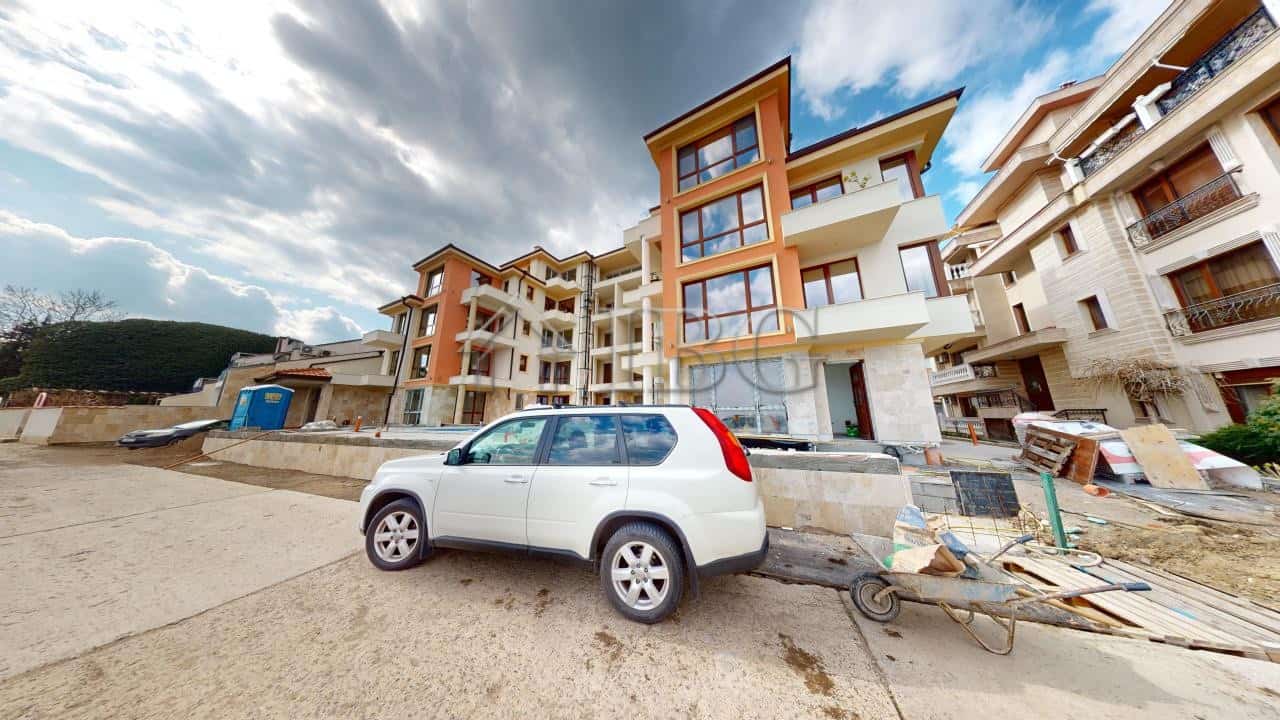 Modern 1-bedroom apartment with sea view in Villa Metara, Ravda, Bulgaria.