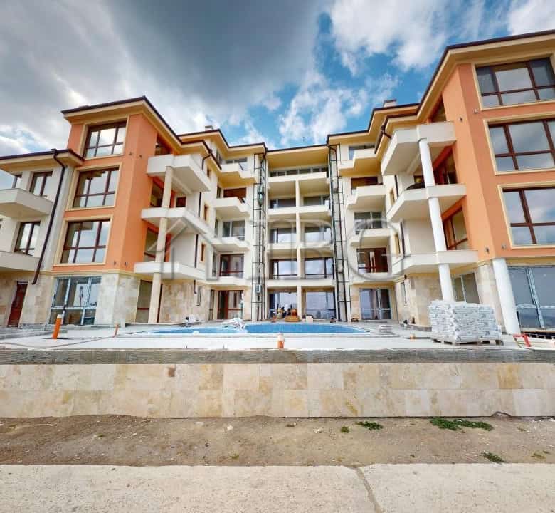 Modern 1-bedroom apartment with sea view in Villa Metara, Ravda, Bulgaria.