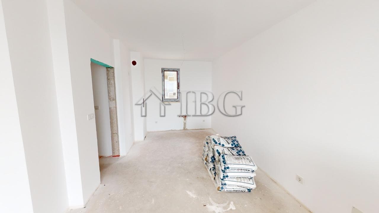 Bright 1-bedroom apartment with sea view in Villa Metara, Ravda.