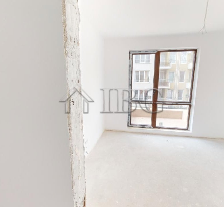 Bright 1-bedroom apartment with sea views in Villa Metara, Ravda. Perfect for seaside living and inv.