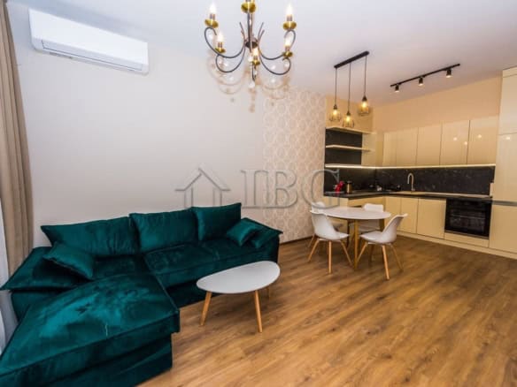 Modern 1-bedroom apartment in Lazur District, Burgas with garage and stylish interior.