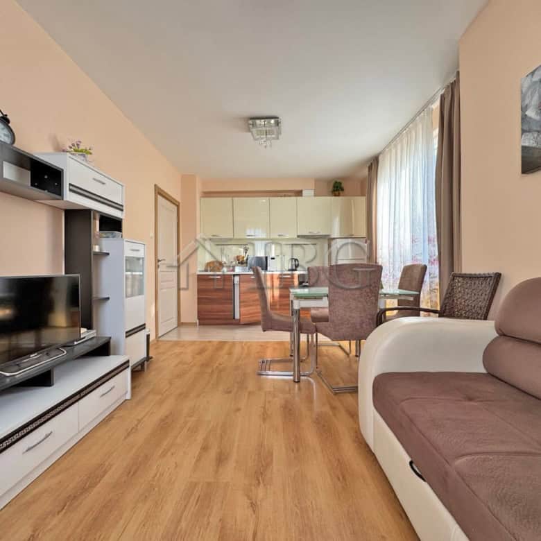Apartment with 2 bedrooms, 2 bathrooms | Pool View | Messembria Palace, Sunny Beach.