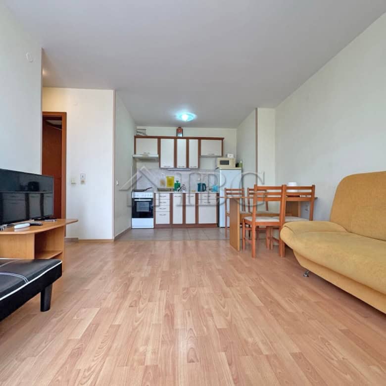 Bright 1-bedroom apartment overlooking the pool at Nessebar Fort Club, Sunny Beach. Perfect for rela.