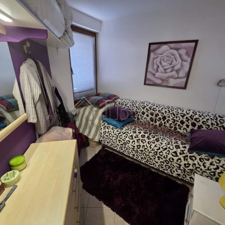 Bright 2-bedroom apartment for sale in Ravda Sun & Sea Resort, featuring comfortable living spaces a.