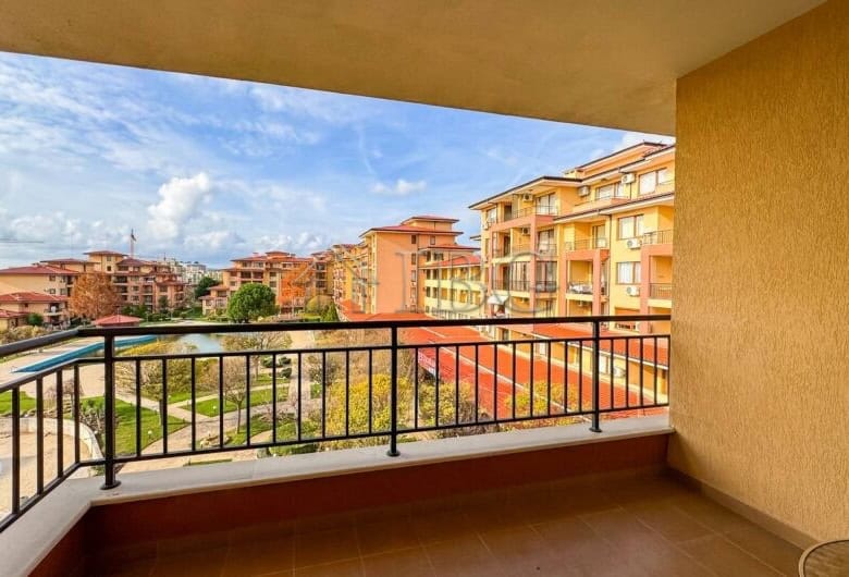Balcony view of Sveti Vlas cityscape, close to the beach, in a 1-bedroom apartment at Magic Dreams C.