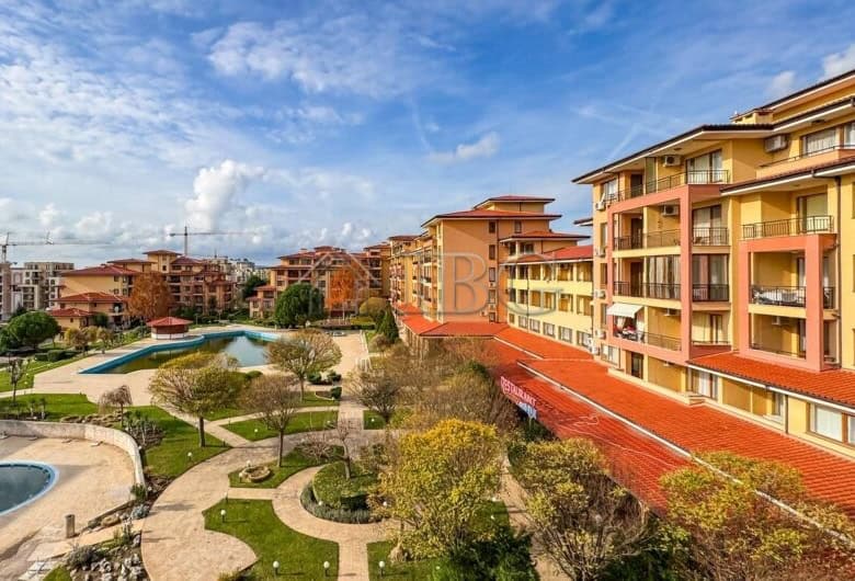 Bright 1-bedroom apartment near Sveti Vlas beach, ideal for holiday or investment.