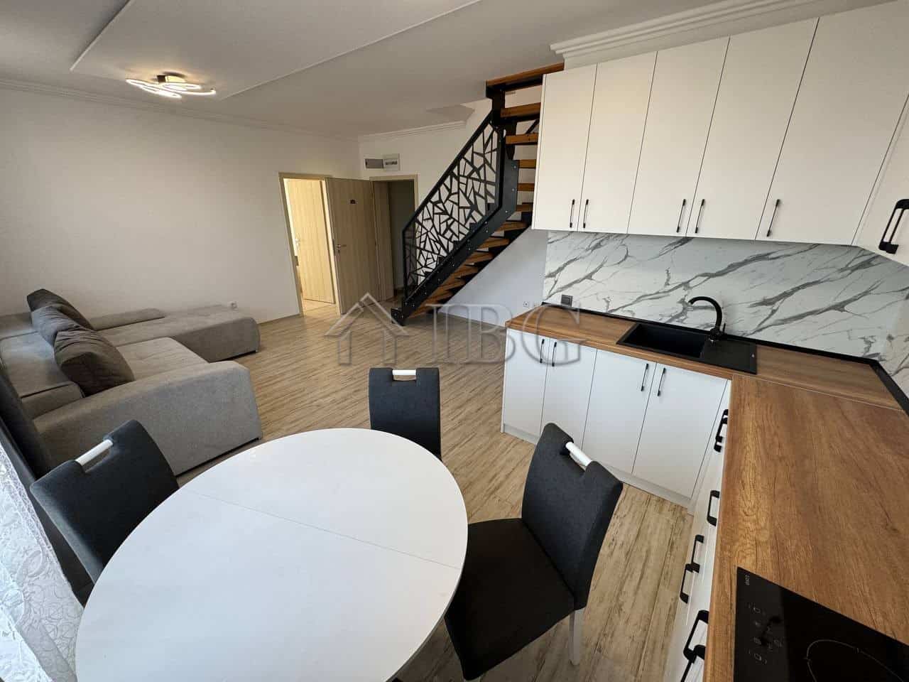 Bright and spacious maisonette apartment with open-plan living area and stylish kitchen in VIP Zone.