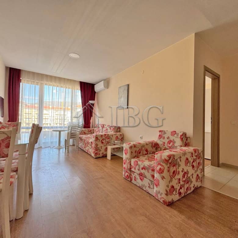 Spacious 1+1 apartment with sea views at Premier Fort Beach, Sveti Vlas, perfect for investment or l.