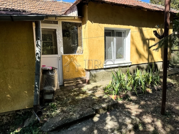 renovated house with big garden not far from ruse 8