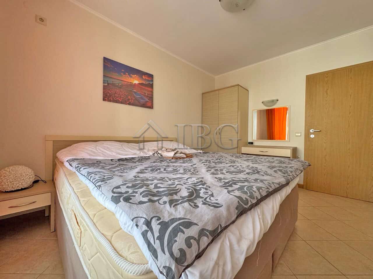 Bright 1-bedroom apartment for sale in Royal Sun, Sunny Beach, Bulgaria.