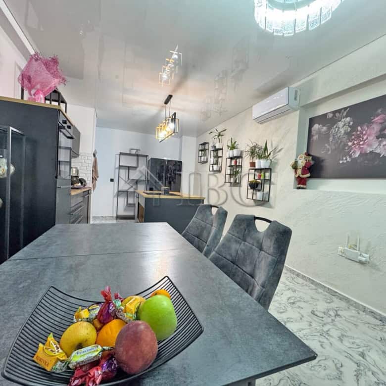 Modern three-room apartment with a spacious terrace in Sunny Beach. Perfect for comfortable living a.