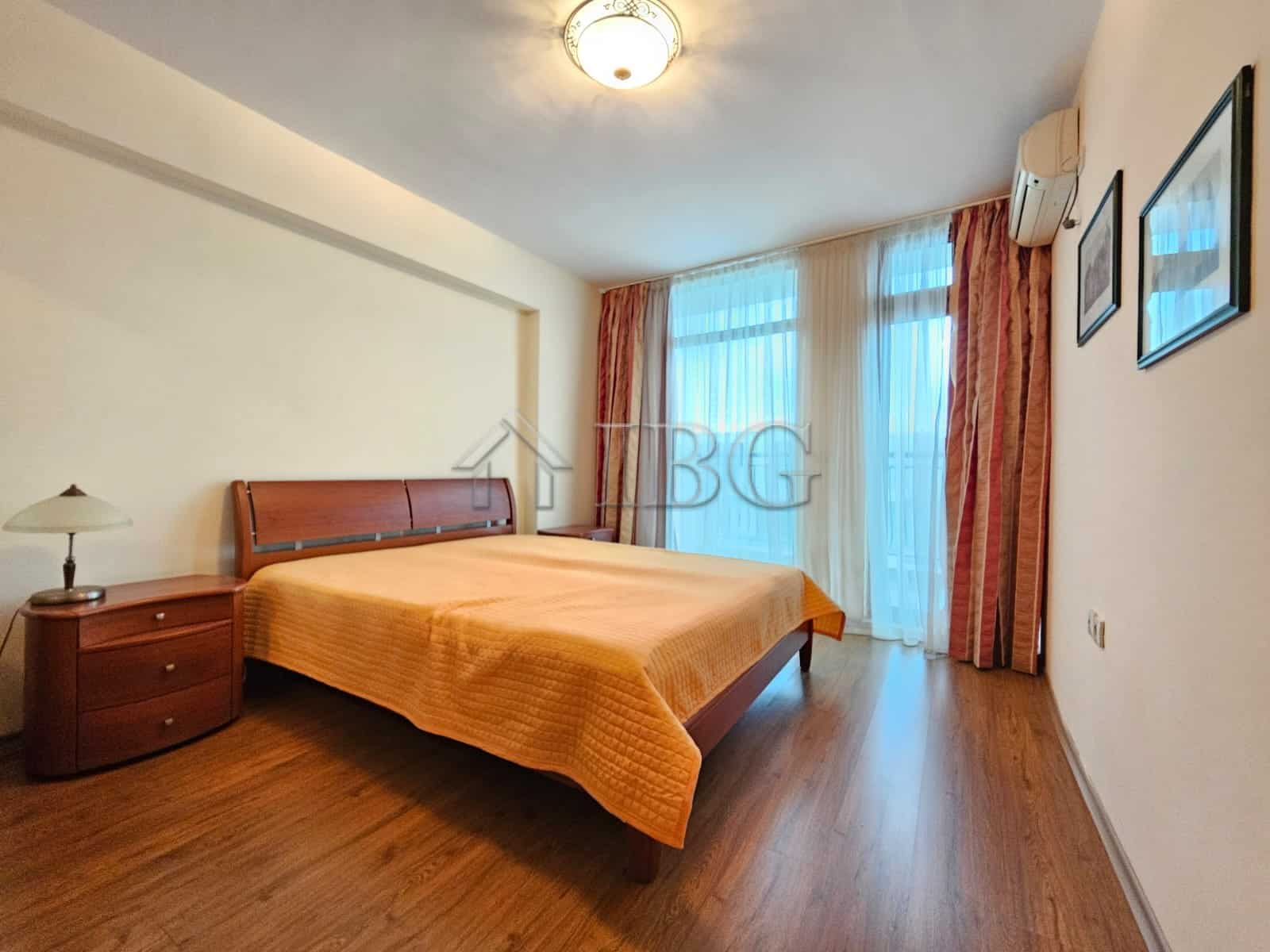 Apartment with 2 bedrooms, 2 bathrooms, and sea view in Sozopol, perfect for a relaxing coastal retr.