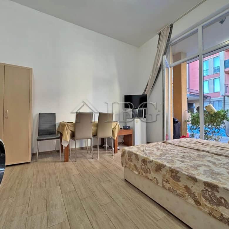 Studio apartment with balcony overlooking pool in Sunny View Central, Sunny Beach.