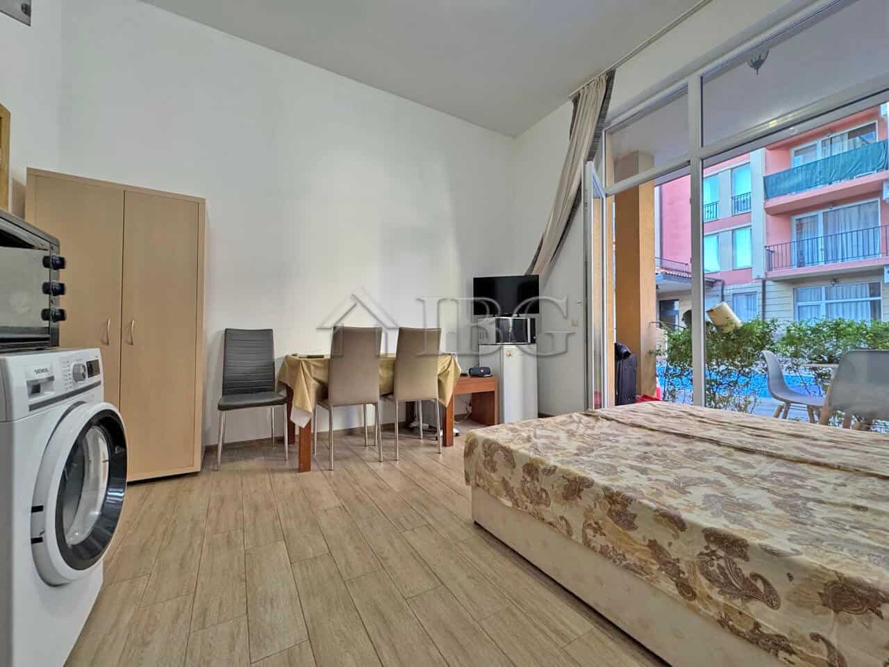 Studio with Balcony and Pool View in Sunny View Central, Sunny Beach.