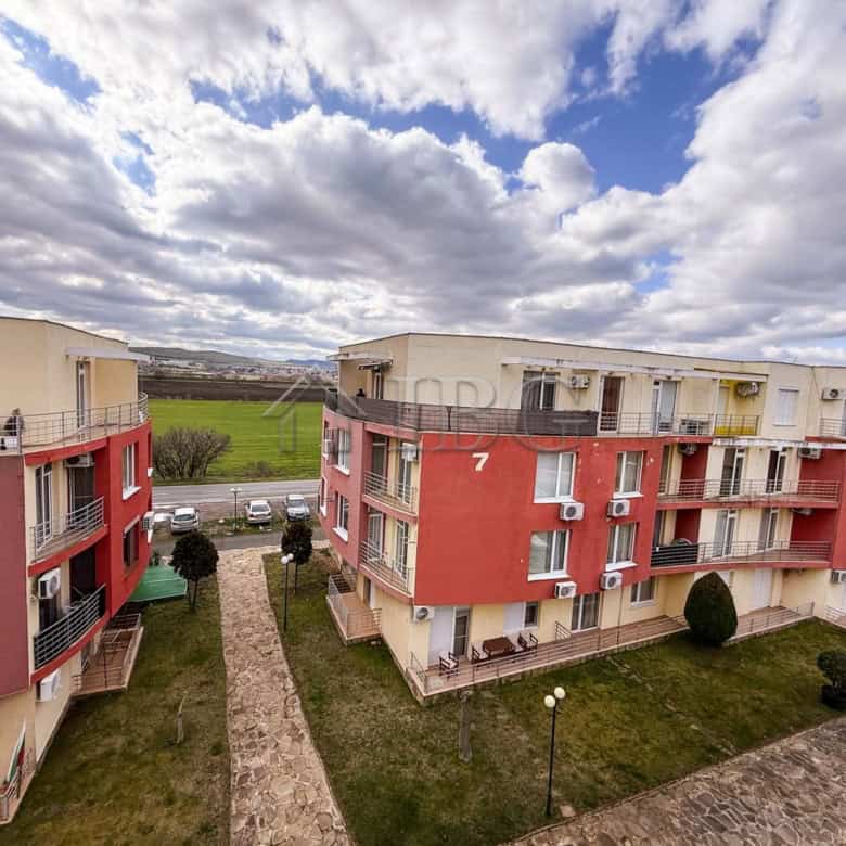Bright studio apartment for sale in Sunny Day 5, Sunny Beach, perfect for holiday or investment.