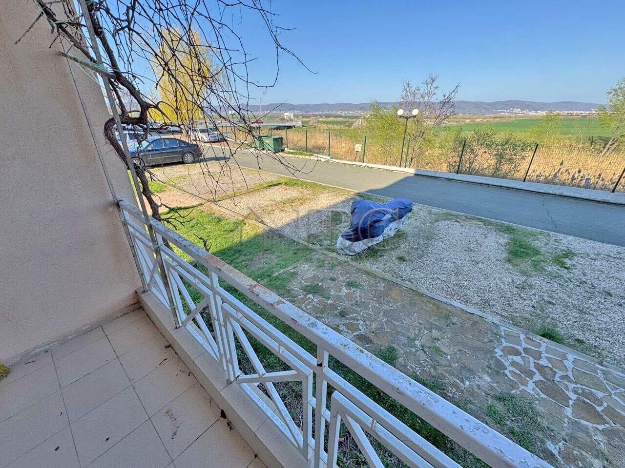 Ground-floor apartment with outdoor space in Sunny Beach, perfect for relaxing and enjoying sunny we.