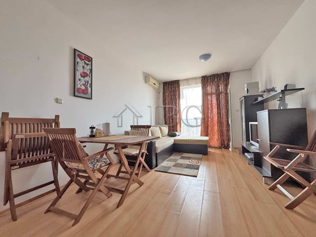 Comfortable 1-bedroom apartment with panoramic views of Sunny Beach, perfect for relaxing holidays.