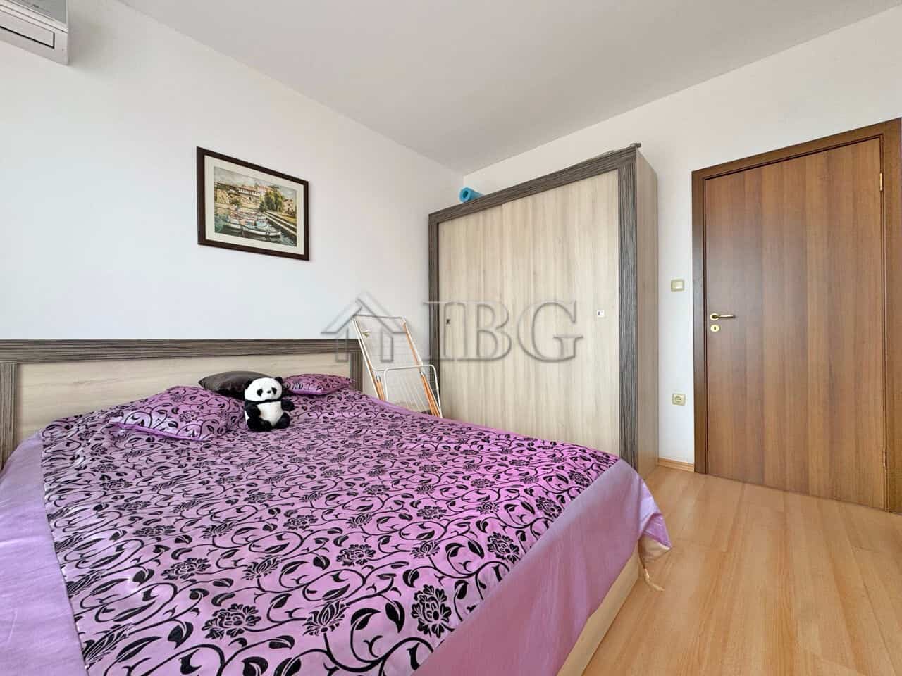 Bright 1-bedroom apartment with panoramic views of Sunny Beach and modern furnishings. Perfect for c.
