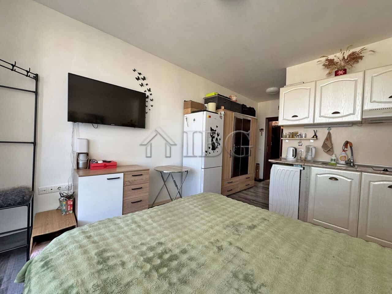 Furnished studio apartment with balcony located in Topoli Complex, Sunny Beach, offering comfortable.