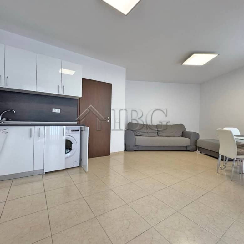 Apartment with modern kitchen and pool view in Sunny Beach.