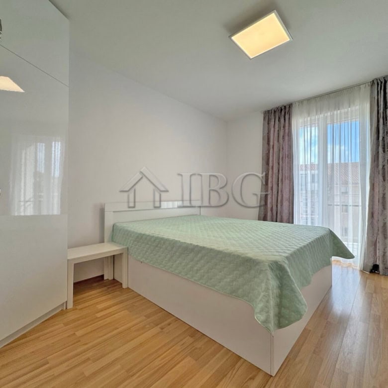 Modern one-bedroom apartment with pool view in Sunny Beach. Bright, spacious, and perfect for relaxi.