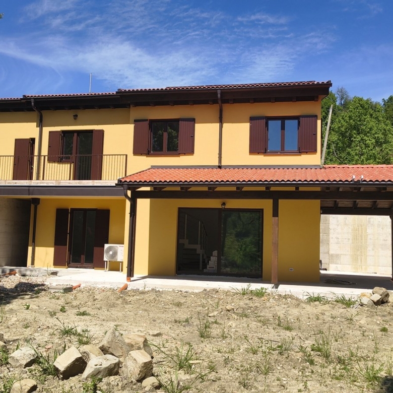 00 5