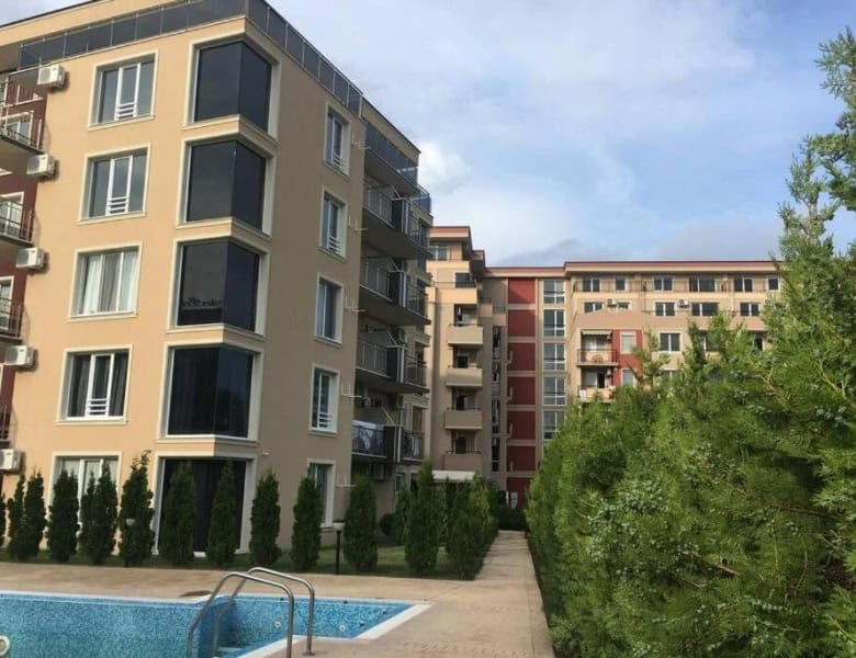 Spacious fully furnished studio in Vip Vision, Sunny Beach, just 400m from the sea, perfect for comf.