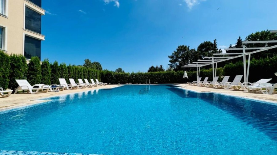 Fully furnished 39 sq.m. studio in Vip Vision, Sunny Beach, 400m from the sea.
