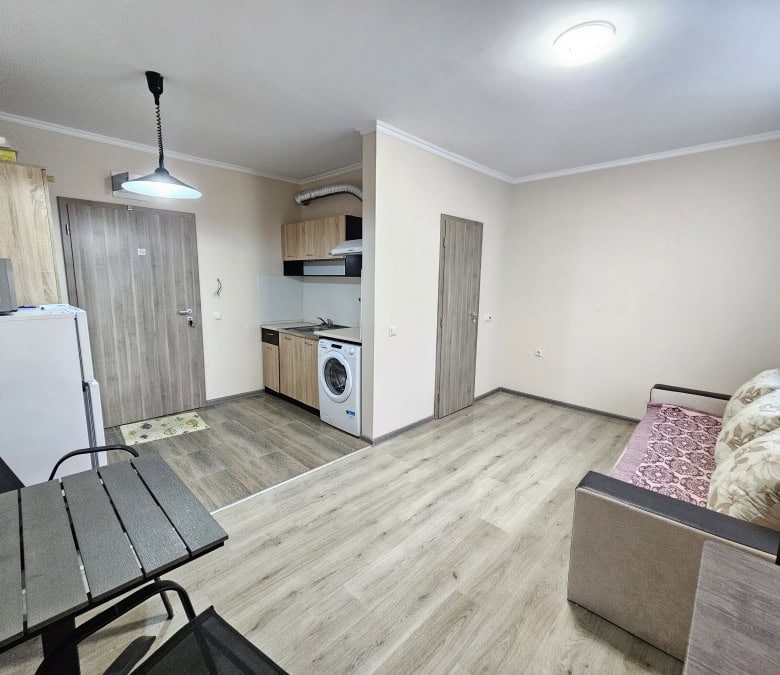 Spacious fully furnished studio apartment in Vip Vision, Sunny Beach, just 400m from the sea, ideal.