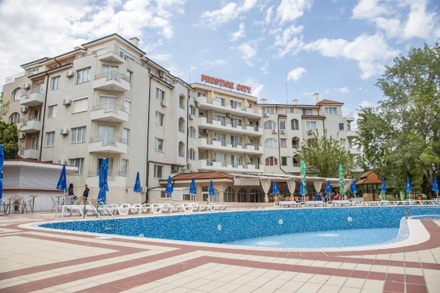 Bright 1-bedroom apartment with pool view in Prestige City, just 300m from the sea. Perfect for rela.