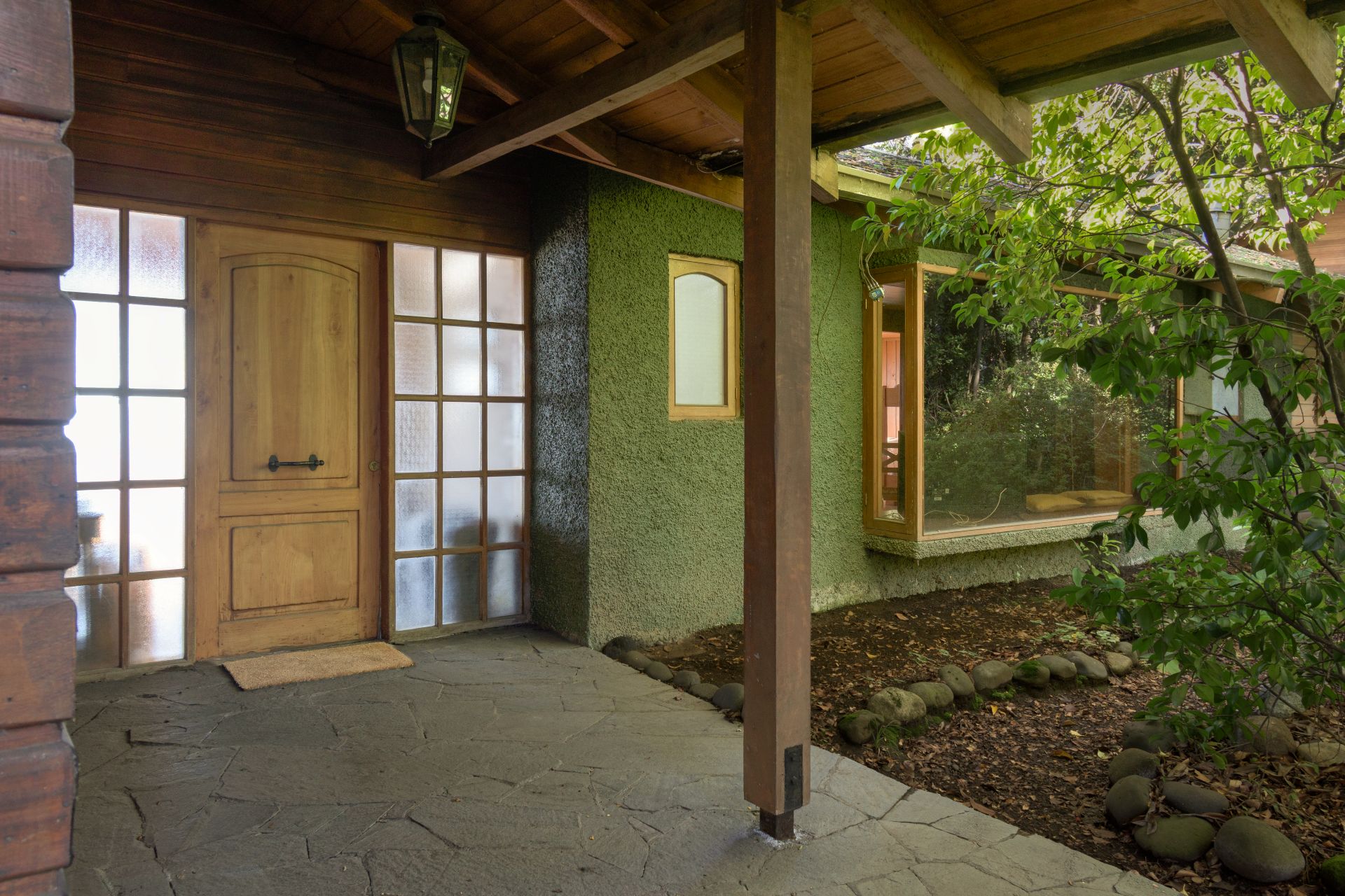 CP1013-Casa-Lago-private-shoreline-Chile-104