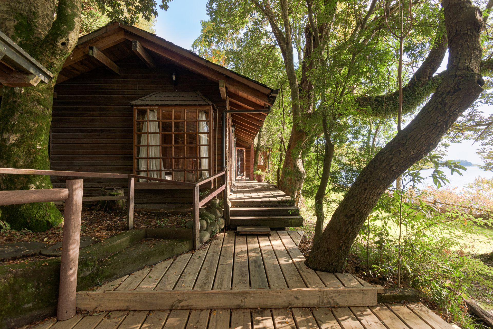 CP1013-Casa-Lago-private-shoreline-Chile-120
