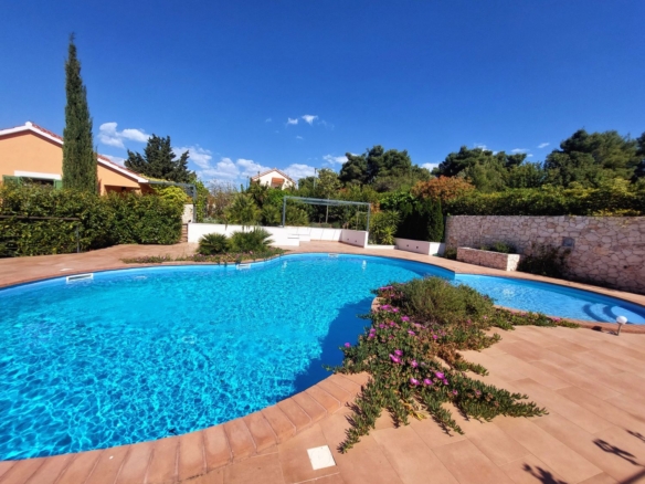 pool deck 2