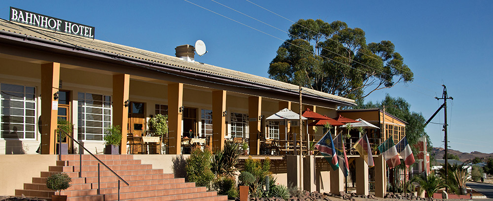 025 hotel exterior day panorama