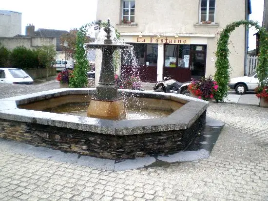 the pub and the fountain